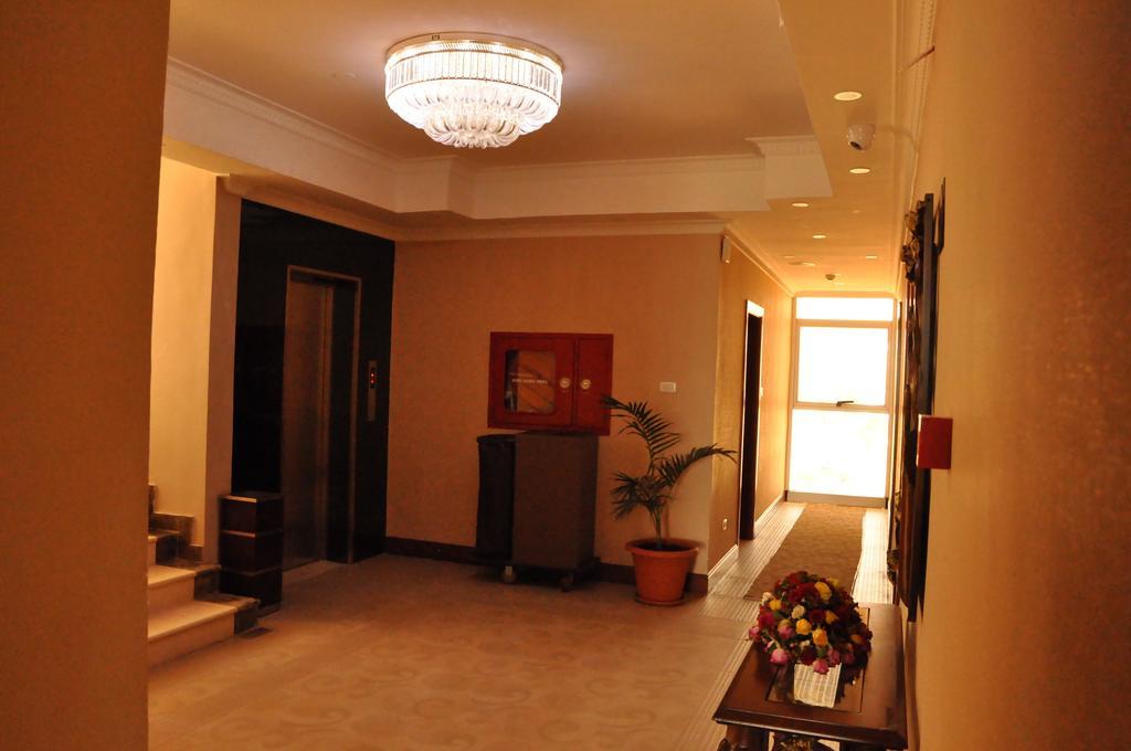 Addissinia Hotel Addis Ababa Exterior foto