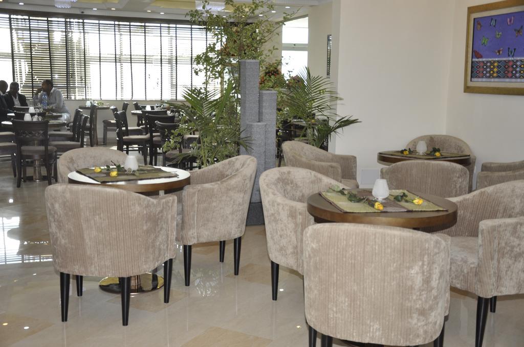 Addissinia Hotel Addis Ababa Exterior foto