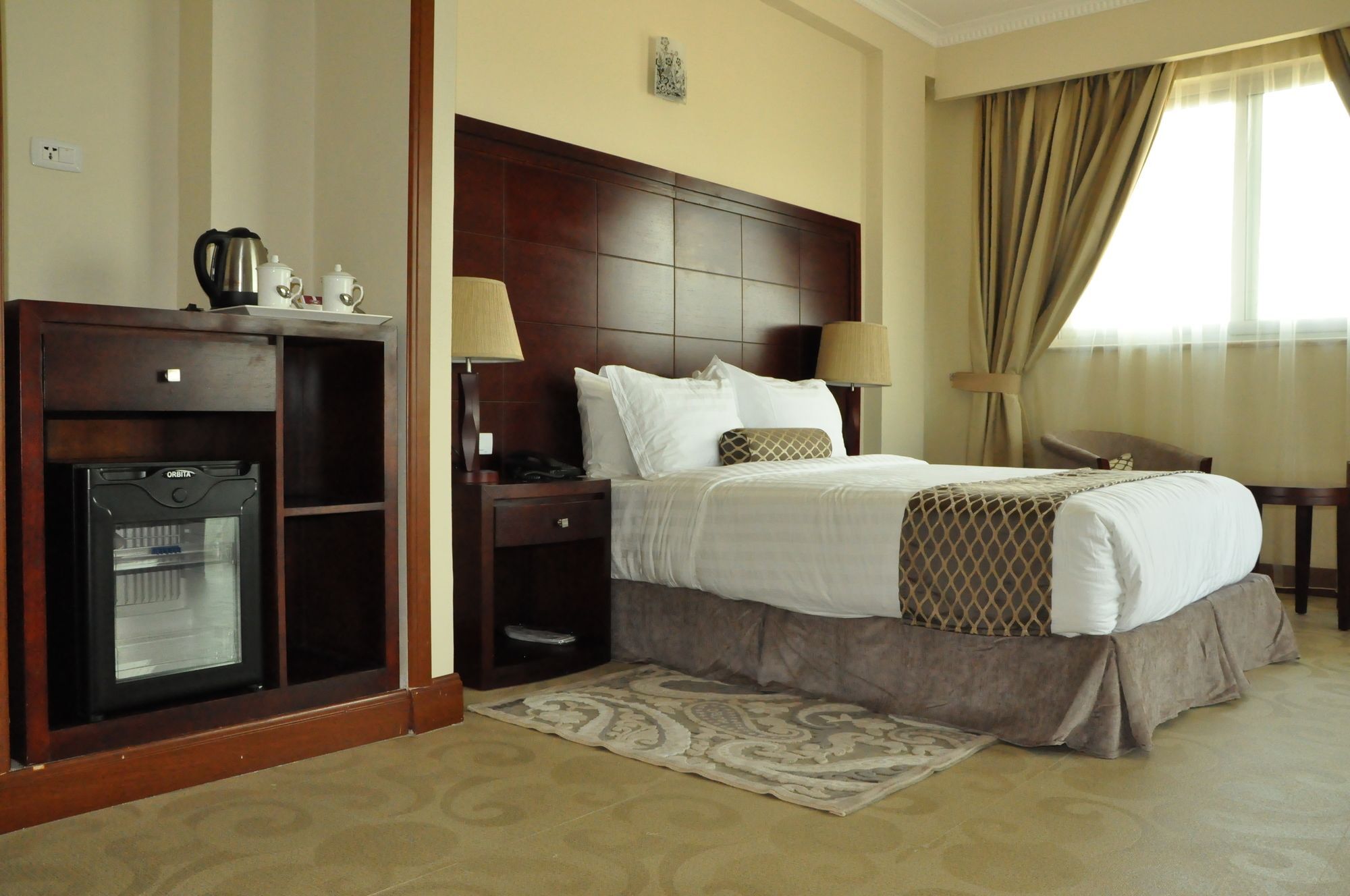 Addissinia Hotel Addis Ababa Exterior foto