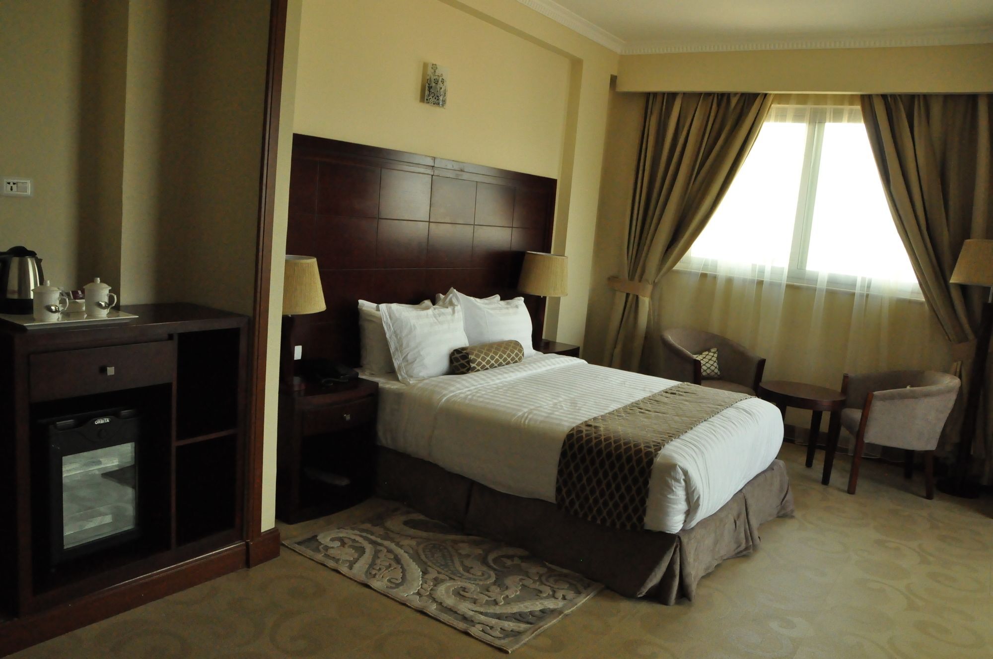 Addissinia Hotel Addis Ababa Exterior foto