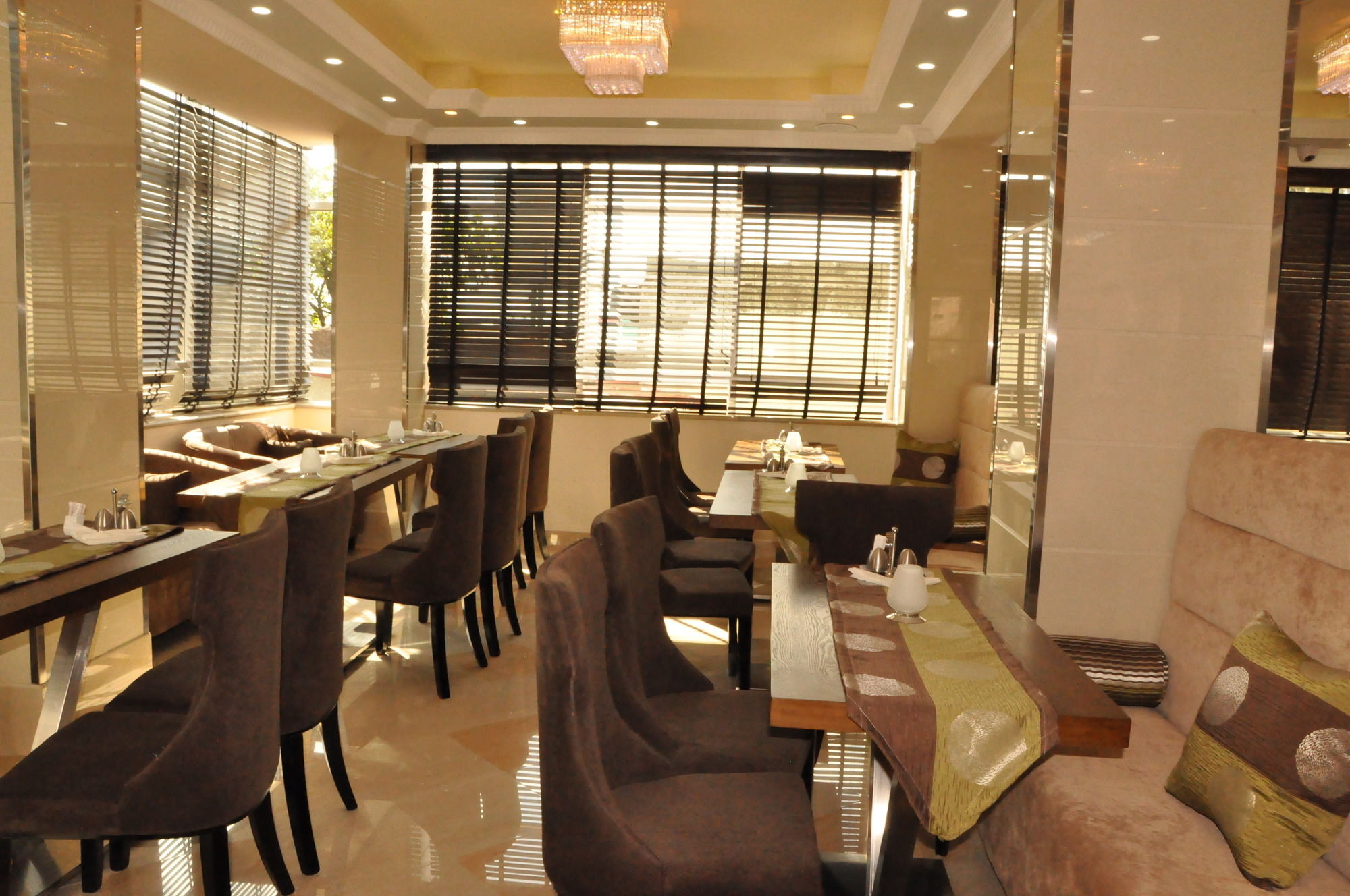 Addissinia Hotel Addis Ababa Exterior foto
